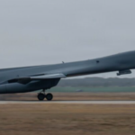 Mỹ tập kết hơn nửa số oanh tạc cơ B-1 tới Anh để tấn công Iran