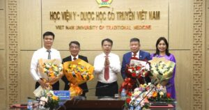 Chuẩn hoá nguồn nhân lực chất lượng cao chuyên ngành y dược học cổ truyền