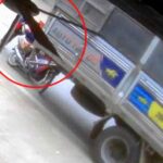 Cận cảnh màn giải cứu nghẹt thở người phụ nữ bị xe tải cuốn vào gầm