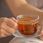 5 tác hại khi uống trà lúc bụng đói