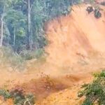 Nguy cơ sạt lở vùi lấp cả khu dân cư, Đà Nẵng công bố tình huống khẩn cấp thiên tai