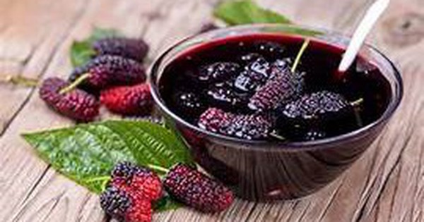 Cách dưỡng trắng da từ quả dâu tằm