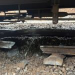 Tàu hàng trật bánh trên đèo Hải Vân