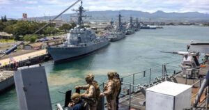 Bệ phóng lạ tại vị trí ‘đắt giá’ trên tàu chiến Mỹ