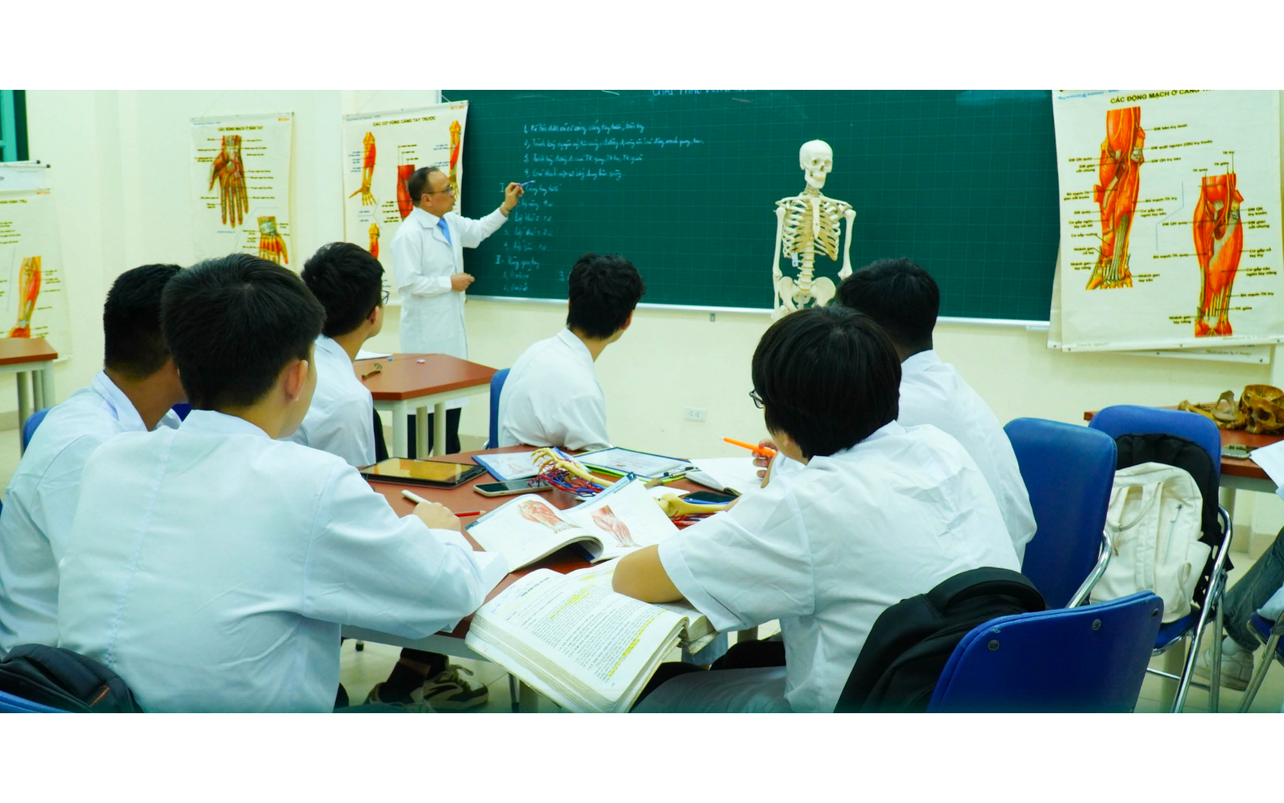 Top các trường đại học Y Dược  chất lượng của hệ thống y tế   Việt Nam