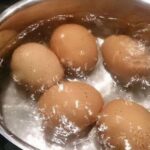 Nên luộc trứng bao lâu để giữ trọn dinh dưỡng? Lời khuyên từ chuyên gia