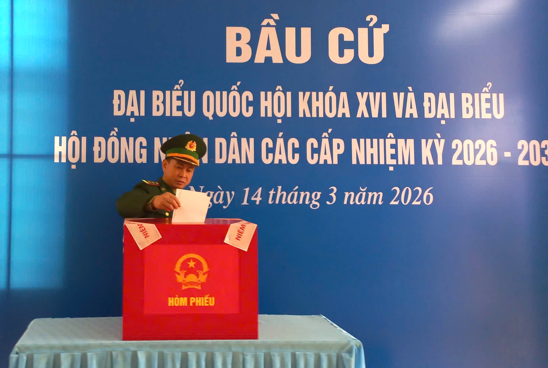 Hình ảnh cử tri đặc khu Bạch Long Vĩ đi bầu cử sớm một ngày- Ảnh 7.