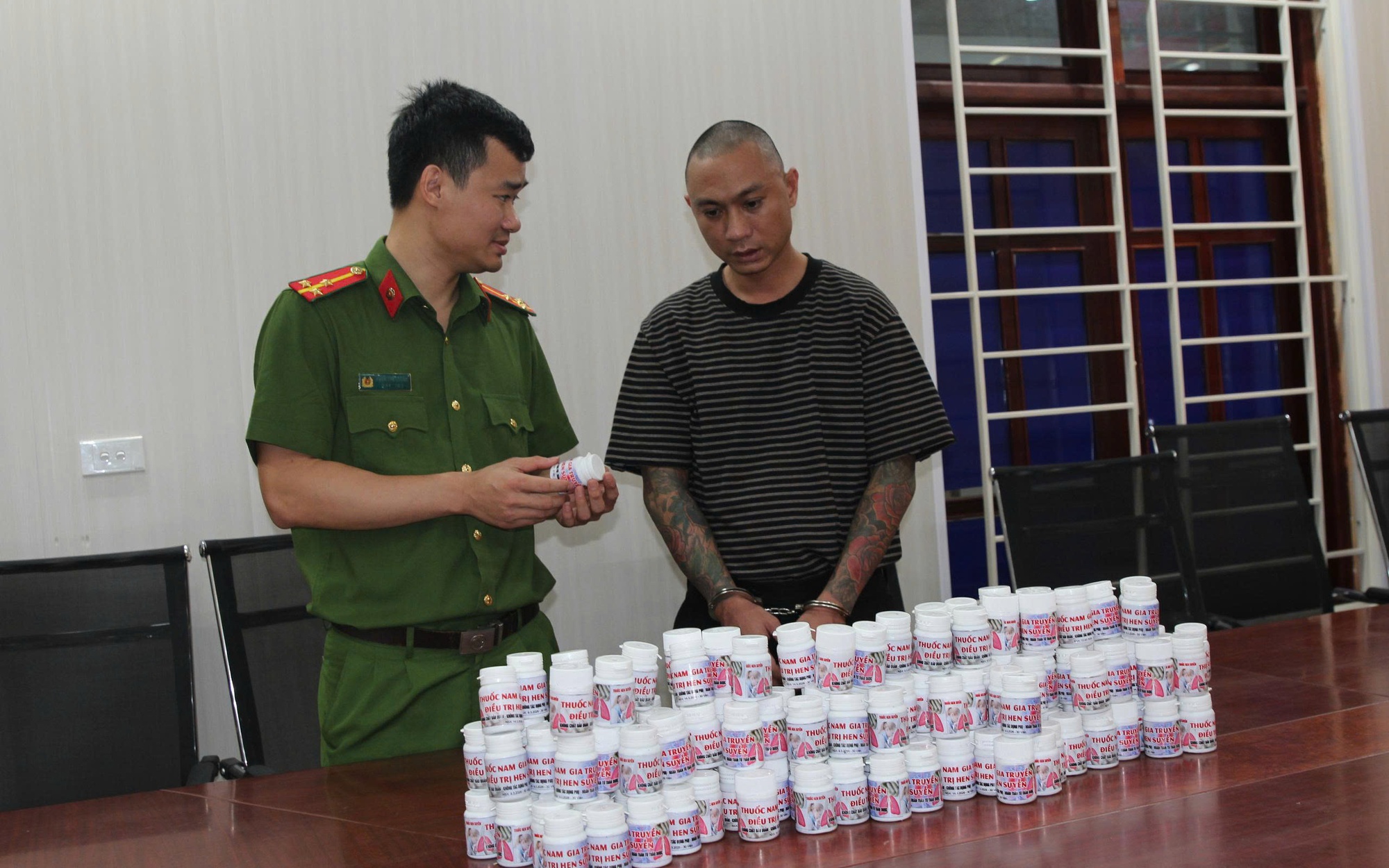 Vụ thuốc hen "gia truyền" chứa chất cấm: Bắt một đối tượng