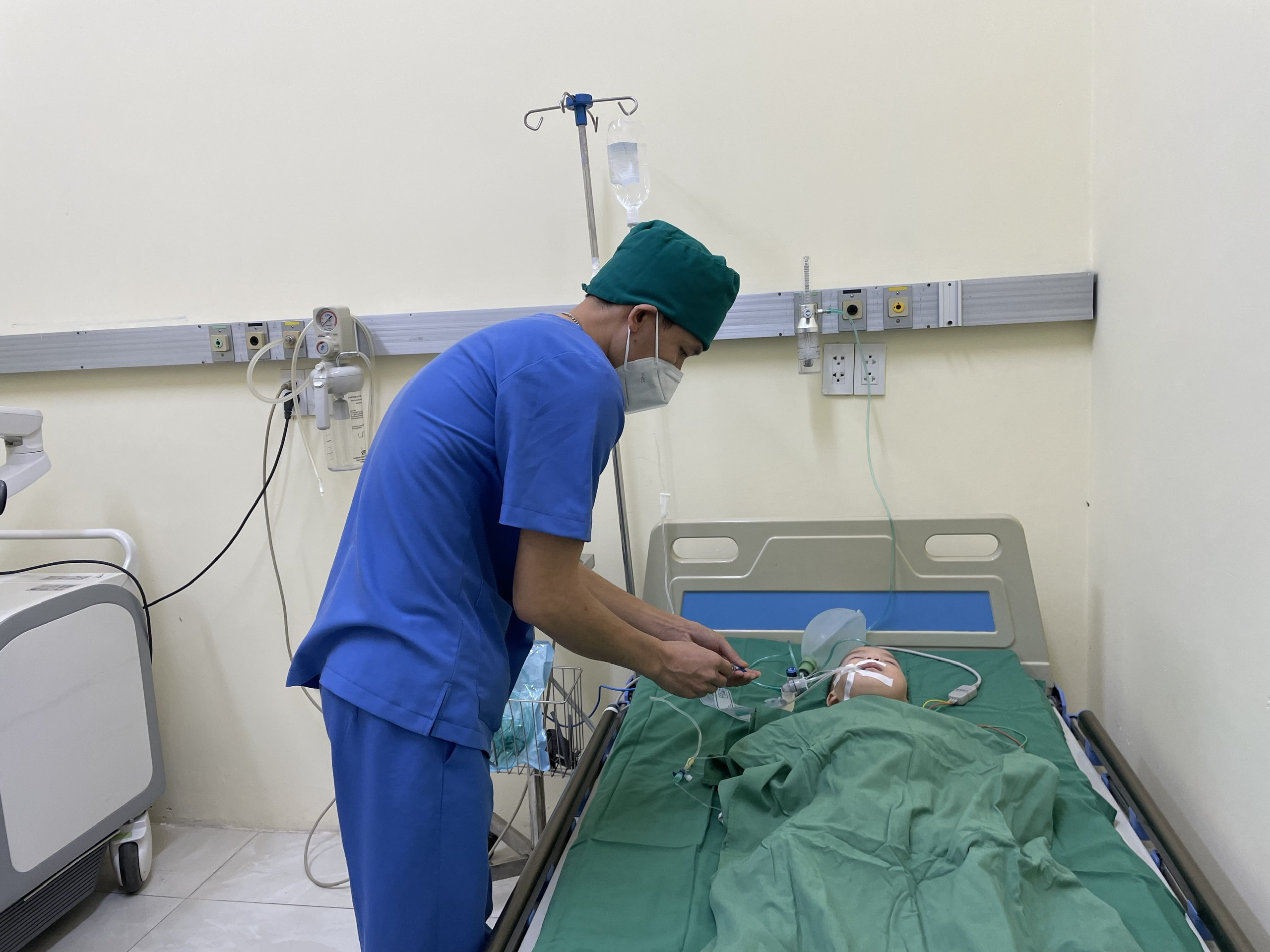 Ba bệnh nhi mắc tim bẩm sinh ở Hải Phòng được can thiệp kịp thời- Ảnh 2. Ba bệnh nhi mắc tim bẩm sinh ở Hải Phòng được can thiệp kịp thời- Ảnh 2.