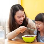 Cảnh báo đường ẩn trong bữa sáng và nguy cơ với trẻ nhỏ