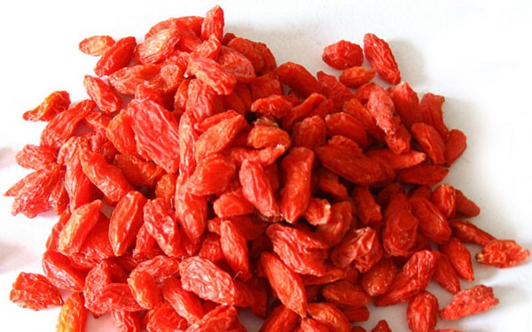 Bí quyết ngăn ngừa tóc bạc sớm từ quả dâu tằm- Ảnh 2. Bí quyết ngăn ngừa tóc bạc sớm từ quả dâu tằm- Ảnh 2.
