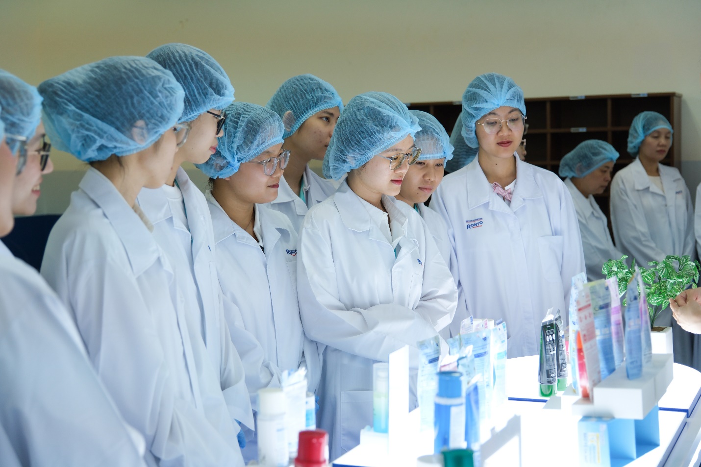 Rohto-Mentholatum Việt Nam 2026: Đồng hành, truyền cảm hứng cho các tài năng trẻ trong hành trình 30 năm rực rỡ- Ảnh 3. Rohto-Mentholatum Việt Nam 2026: Đồng hành, truyền cảm hứng cho các tài năng trẻ trong hành trình 30 năm rực rỡ- Ảnh 3.