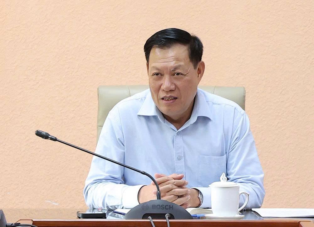 Sớm hoàn thiện hồ sơ chính sách dự Luật Thiết bị Y tế góp phần nâng chất lượng khám, chữa bệnh- Ảnh 1. Sớm hoàn thiện hồ sơ chính sách dự Luật Thiết bị Y tế góp phần nâng chất lượng khám, chữa bệnh- Ảnh 1.