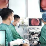 Người đàn ông cấp cứu sau bữa ngan luộc