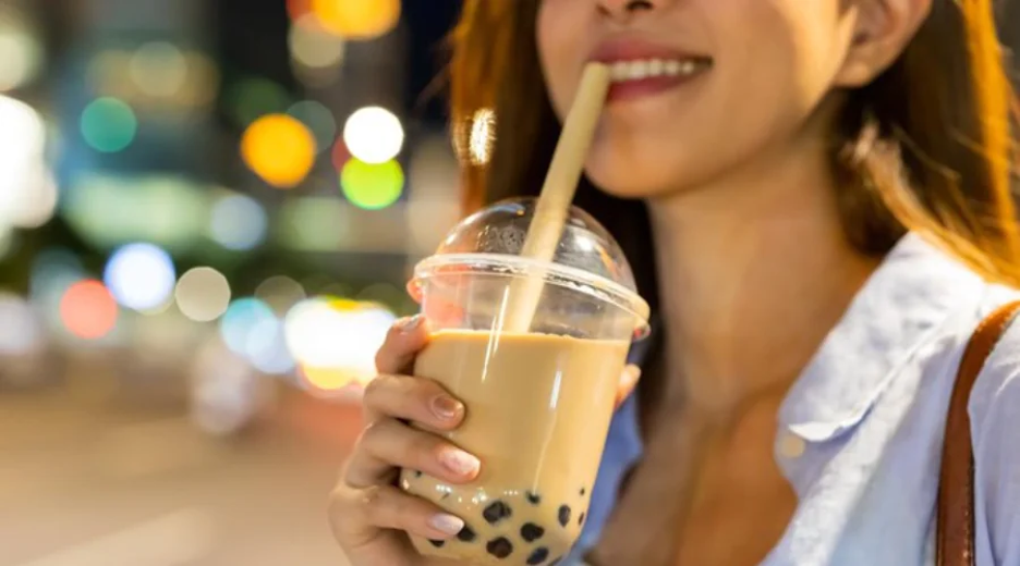 4 mẹo giúp bạn uống trà sữa mà không lo tăng cân- Ảnh 1.