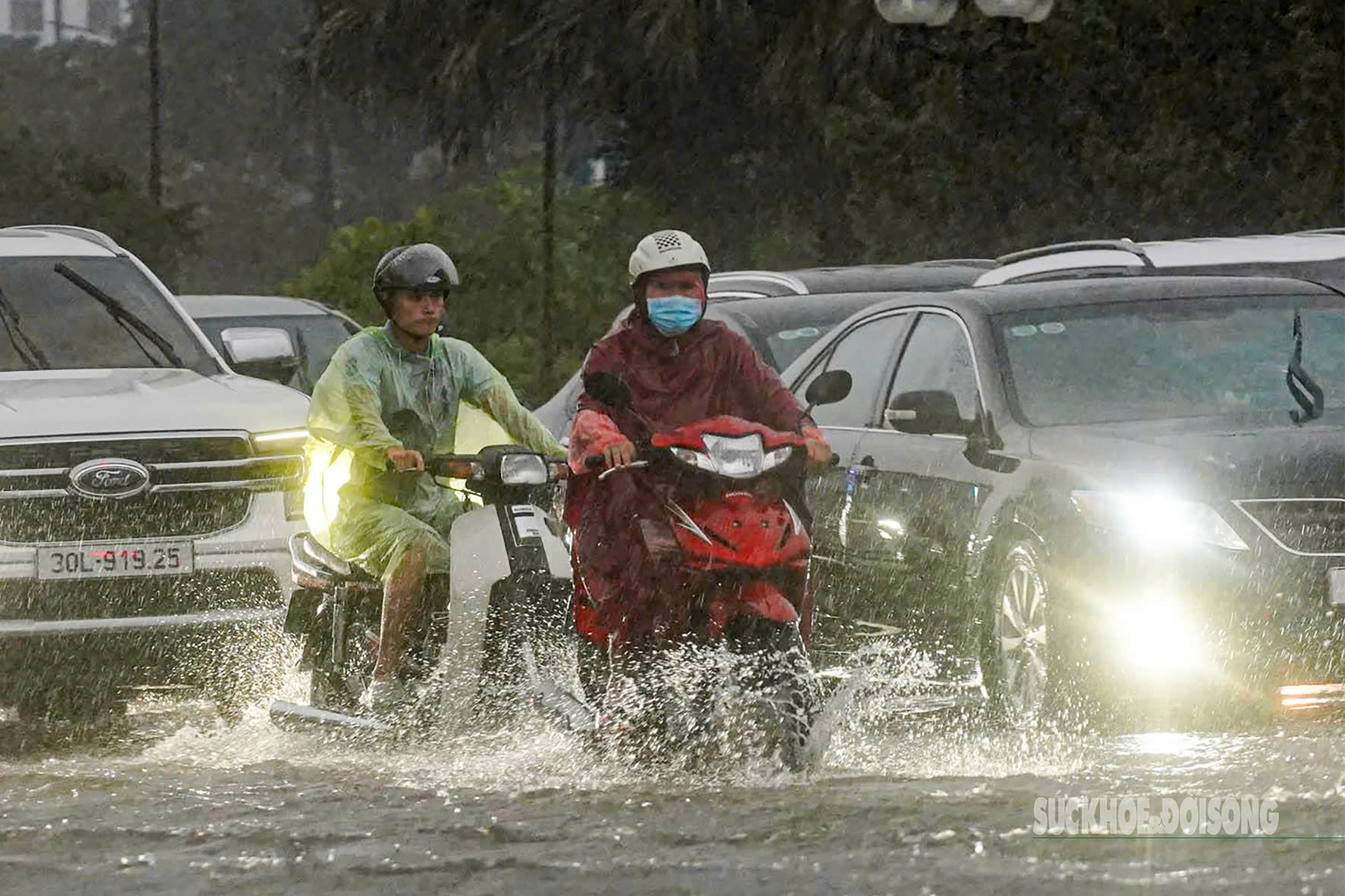 Cảnh báo mưa lớn, nguy cơ ngập cục bộ trong ngày 28 và 29/4- Ảnh 1. Cảnh báo mưa lớn, nguy cơ ngập cục bộ trong ngày 28 và 29/4- Ảnh 1.