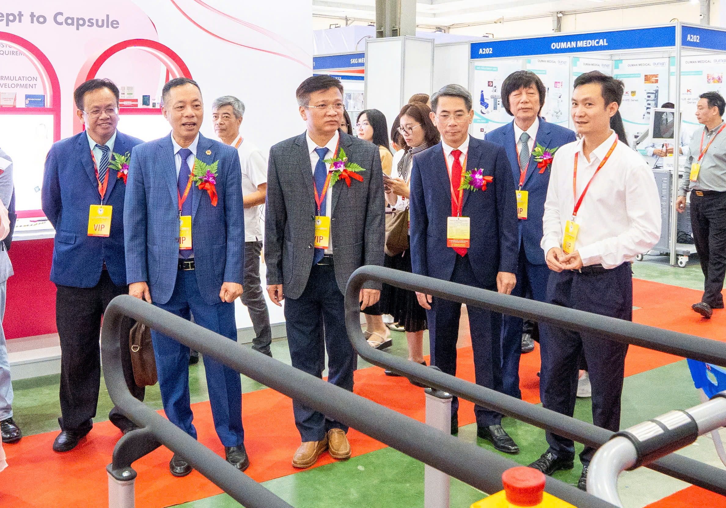 VIETNAM MEDI-PHARM 2026: Cầu nối công nghệ, thúc đẩy đổi mới sáng tạo ngành y tế- Ảnh 1. VIETNAM MEDI-PHARM 2026: Cầu nối công nghệ, thúc đẩy đổi mới sáng tạo ngành y tế- Ảnh 1.
