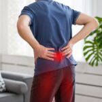 Nguyên nhân, phương pháp điều trị đau lưng lan xuống mông và chân