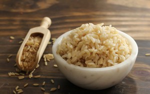 Điều gì xảy ra với đường huyết khi ăn gạo lứt?- Ảnh 2. Mẹo ăn gạo lứt cho người mới bắt đầu