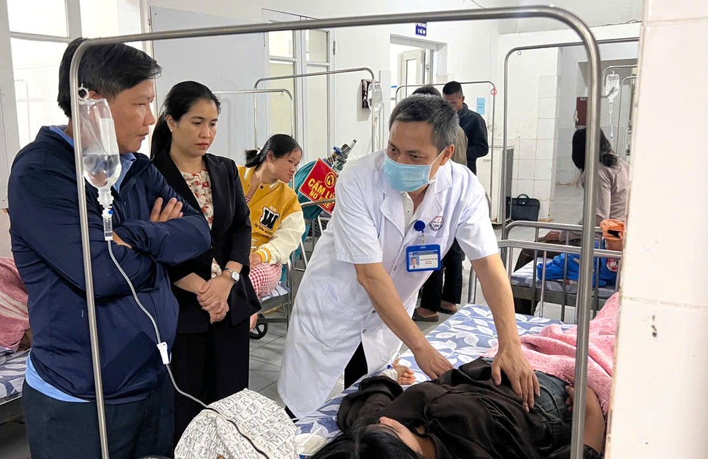 Bộ Y tế vào cuộc vụ 64 người ở Quảng Trị nghi ngộ độc thực phẩm sau ăn bánh mì- Ảnh 1. Bộ Y tế vào cuộc vụ 64 người ở Quảng Trị nghi ngộ độc thực phẩm sau ăn bánh mì- Ảnh 1.