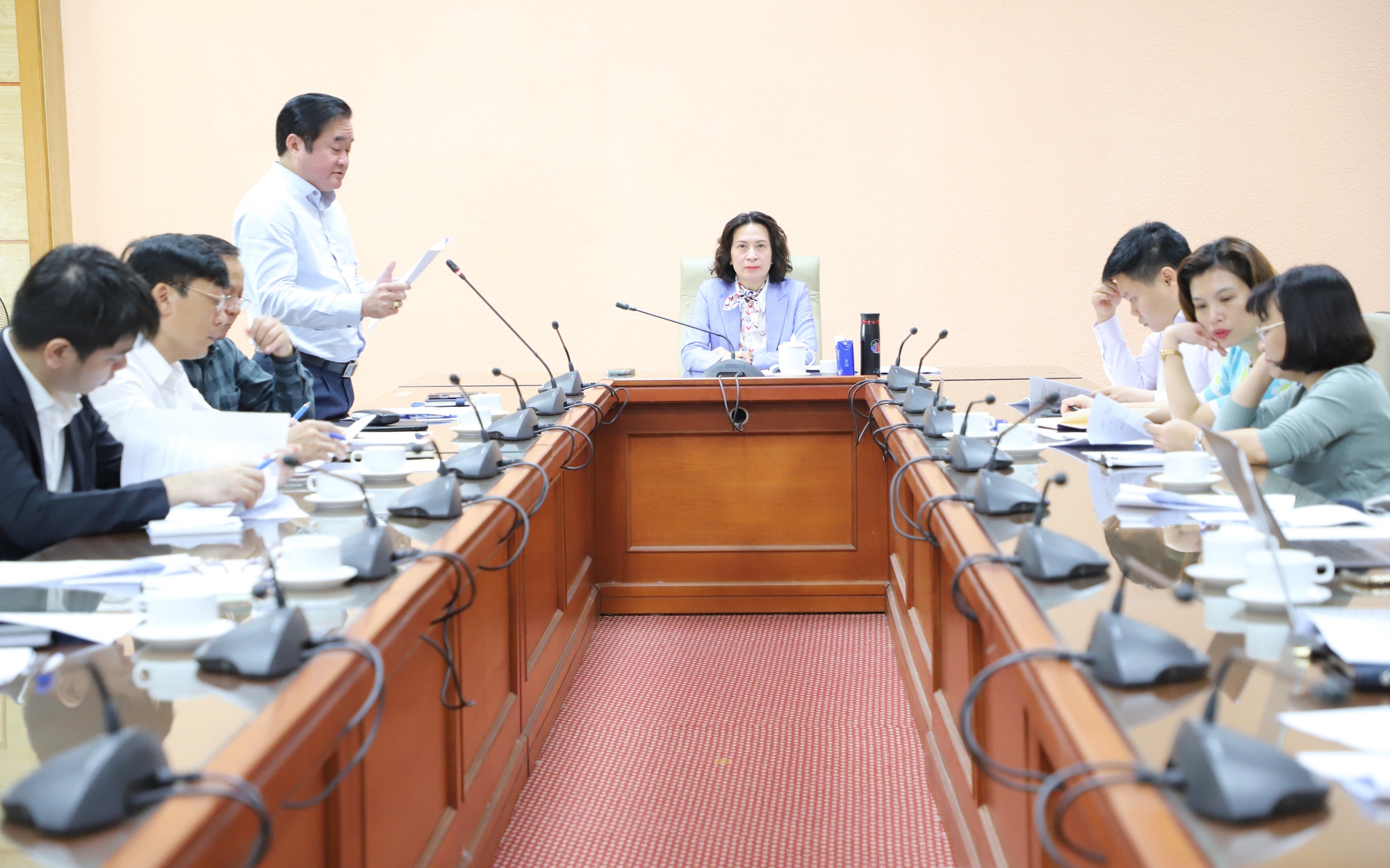 Thúc đẩy hoàn thiện thể chế triển khai khám sức khỏe định kỳ hoặc khám sàng lọc miễn phí cho người dân