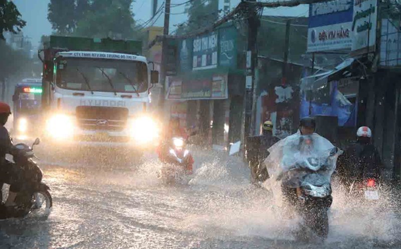 Mưa dông có thể xuất hiện vào chiều tối tại nhiều khu vực trong kỳ nghỉ lễ- Ảnh 1. Mưa dông có thể xuất hiện vào chiều tối tại nhiều khu vực trong kỳ nghỉ lễ- Ảnh 1.