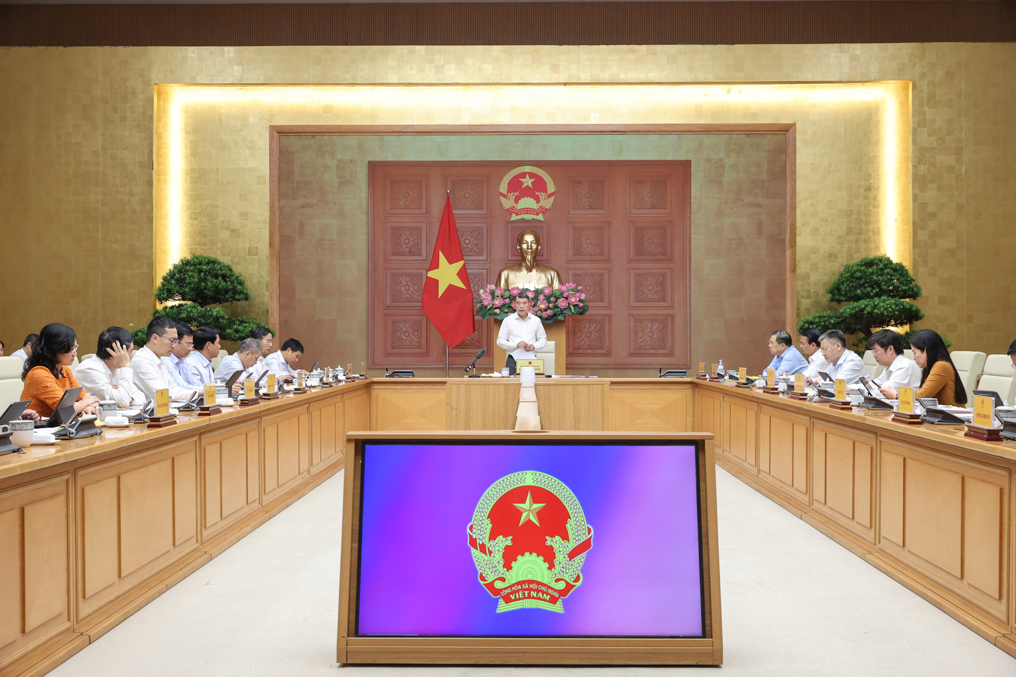 Thủ tướng: Cần hạn chế tối đa tâm lý găm giữ và đầu cơ vàng- Ảnh 1. Thủ tướng: Cần hạn chế tối đa tâm lý găm giữ và đầu cơ vàng- Ảnh 1.