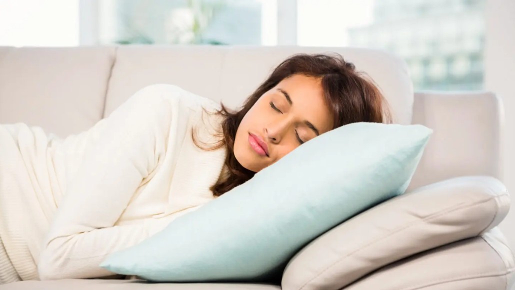 Cách ngủ trưa đúng để phục hồi não bộ- Ảnh 1. Cách ngủ trưa đúng để phục hồi não bộ- Ảnh 1.