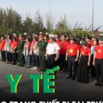 Đoàn đại biểu Bộ Y tế trao tặng trang thiết bị và nhu yếu phẩm thiết yếu tại Trường Sa