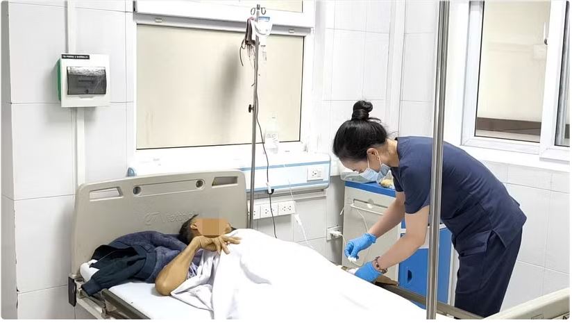 Chủ quan khi mắc xơ gan, nhiều biến chứng đe dọa tính mạng- Ảnh 1.