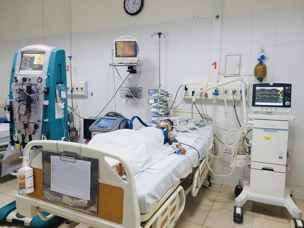Học sinh lớp 5 bất ngờ đổ gục, ngừng tim trong giờ học- Ảnh 1. Học sinh lớp 5 bất ngờ đổ gục, ngừng tim trong giờ học- Ảnh 1.