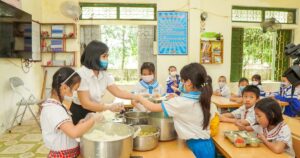Cơ cấu bữa ăn hợp lý cho học sinh