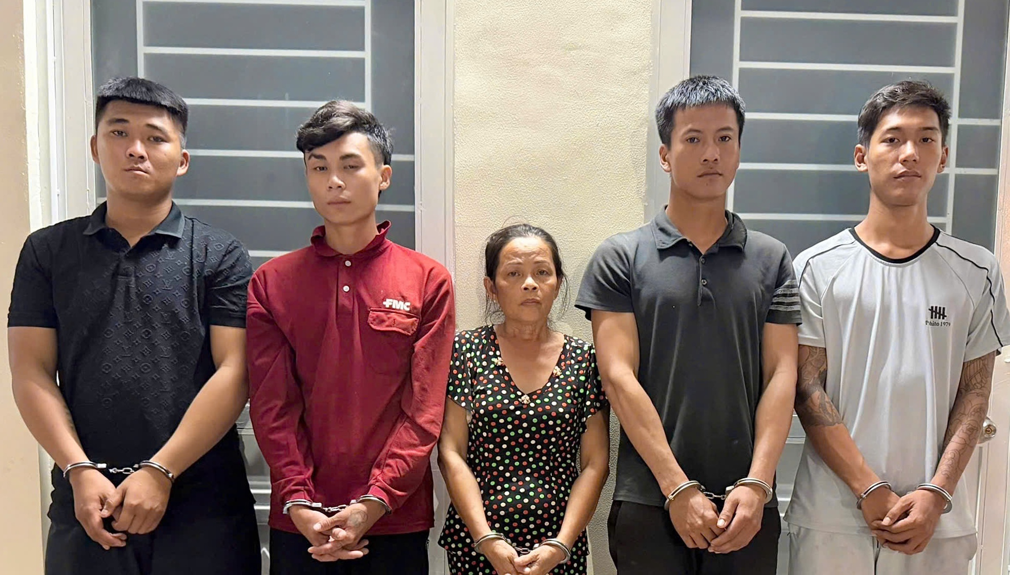 3201805359529062826-17778068540161194927185 Bỏ 40 triệu thuê giang hồ chém chồng- Ảnh 1.