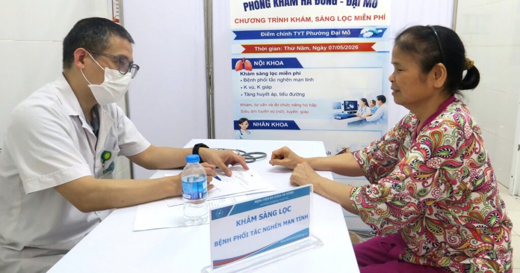 Tổ chức khám sức khỏe định kỳ, khám sàng lọc miễn phí cho người dân