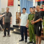 Lời khai của kẻ xông vào trụ sở chém đứt chân cán bộ công an