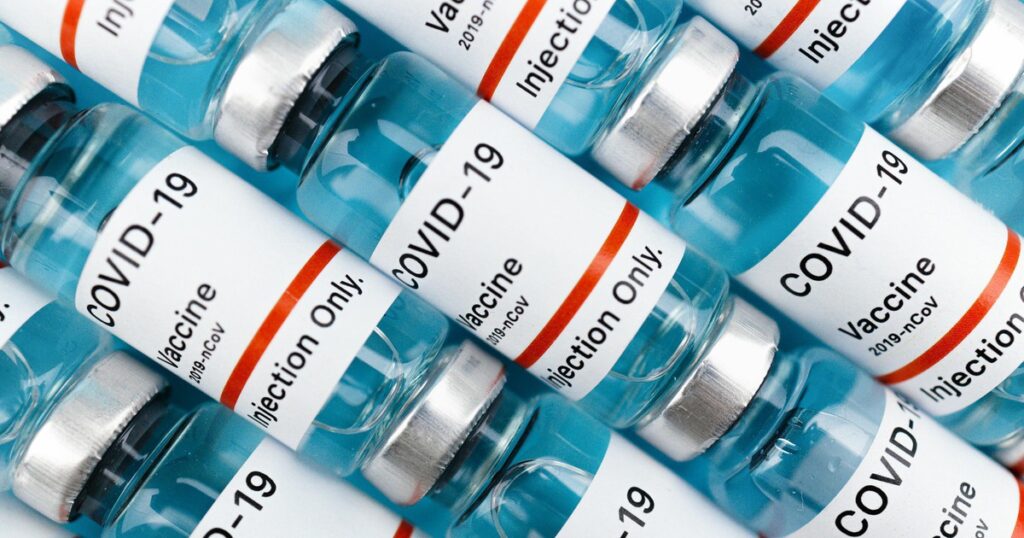 FDA ngăn các nhà khoa học công bố tính an toàn của vaccine Covid-19