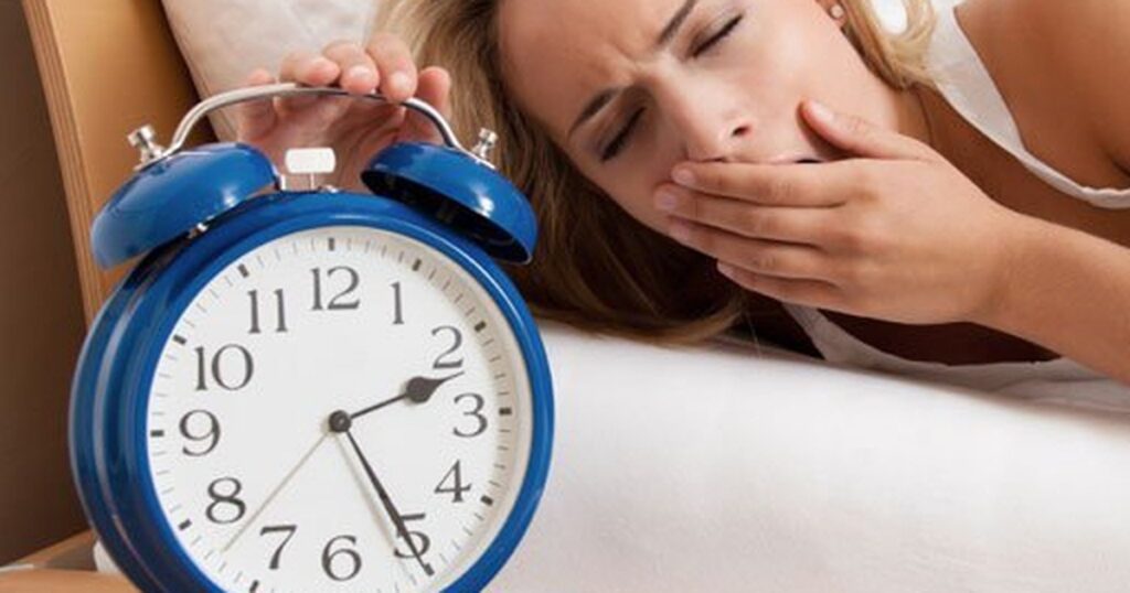 Ngủ ít hơn 5 tiếng mỗi ngày có nguy cơ mắc bệnh gì?