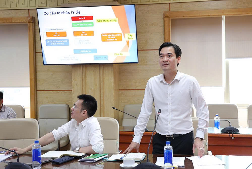 thinh-1778206133757267070073 Đề xuất mô hình tổ chức quản lý nhà nước về an toàn thực phẩm theo từng cấp, thống nhất một đầu mối- Ảnh 2.