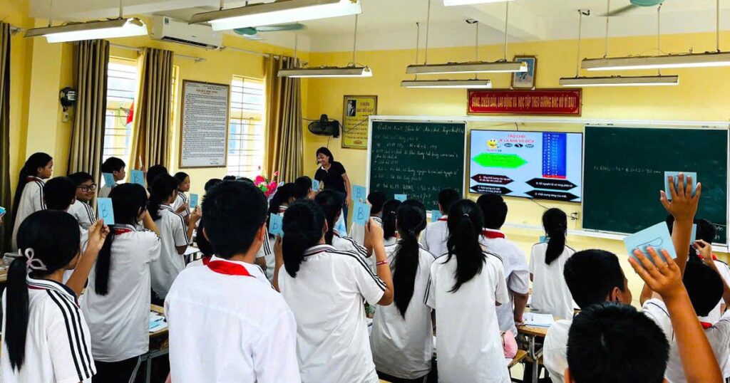 Sở GD&ĐT Hà Nội yêu cầu rà soát, chi trả quyền lợi cho giáo viên dạy trẻ khuyết tật