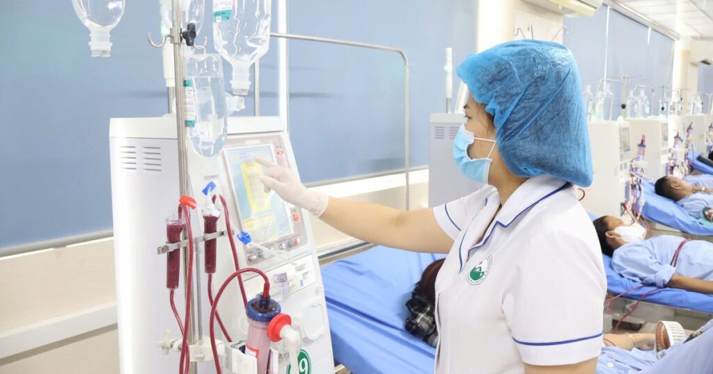 Hà Nội có nhiều chính sách phát triển y tế mới, hỗ trợ bác sĩ tới 20 triệu đồng/tháng
