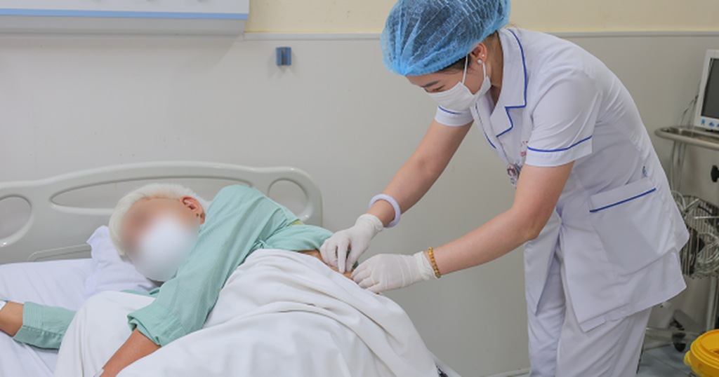Hiếm gặp đau tức âm ỉ vùng hông lưng bất ngờ biết mình có 4 quả thận
