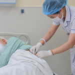 Hiếm gặp đau tức âm ỉ vùng hông lưng bất ngờ biết mình có 4 quả thận