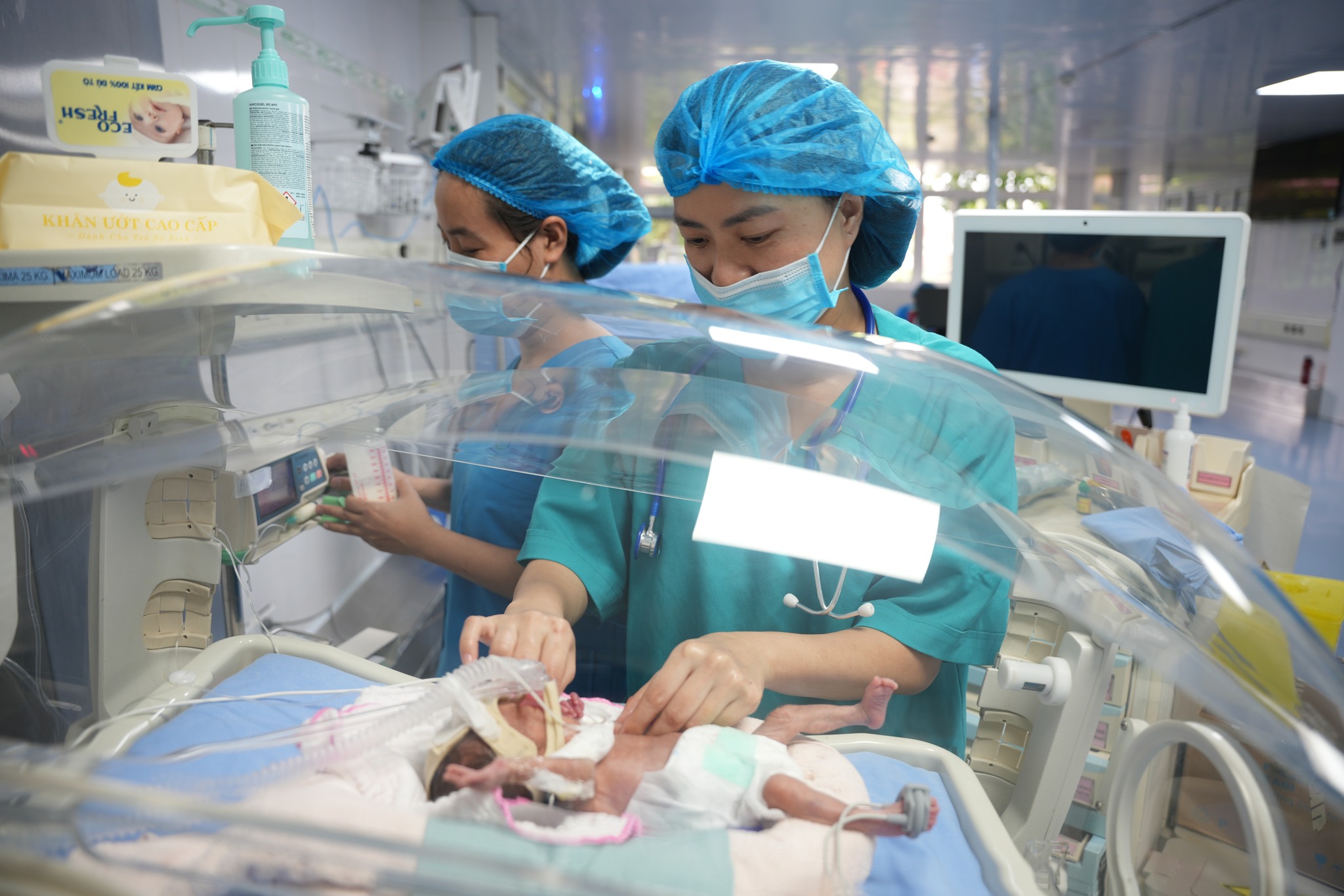 Hành trình 86 ngày nuôi sống bé sơ sinh non tháng của y bác sĩ ở Quảng Ninh- Ảnh 1.