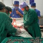Cứu sống sản phụ choáng mất máu nặng do thai ngoài tử cung vỡ