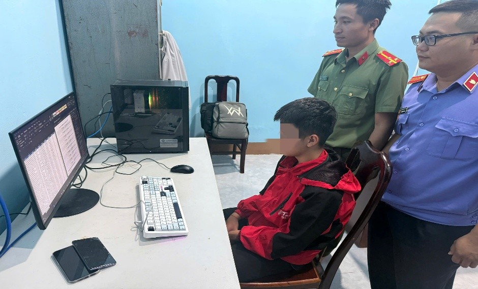 8-178114672403676885306 Nam sinh lớp 10 xâm nhập hệ thống tiêm chủng quốc gia, bán khoảng 20 triệu dữ liệu cá nhân- Ảnh 1.