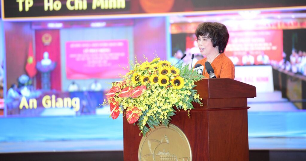 Anh hùng Lao động Thái Hương: Tăng trưởng hai con số phải được xây dựng trên nền tảng sức khỏe của nhân dân
