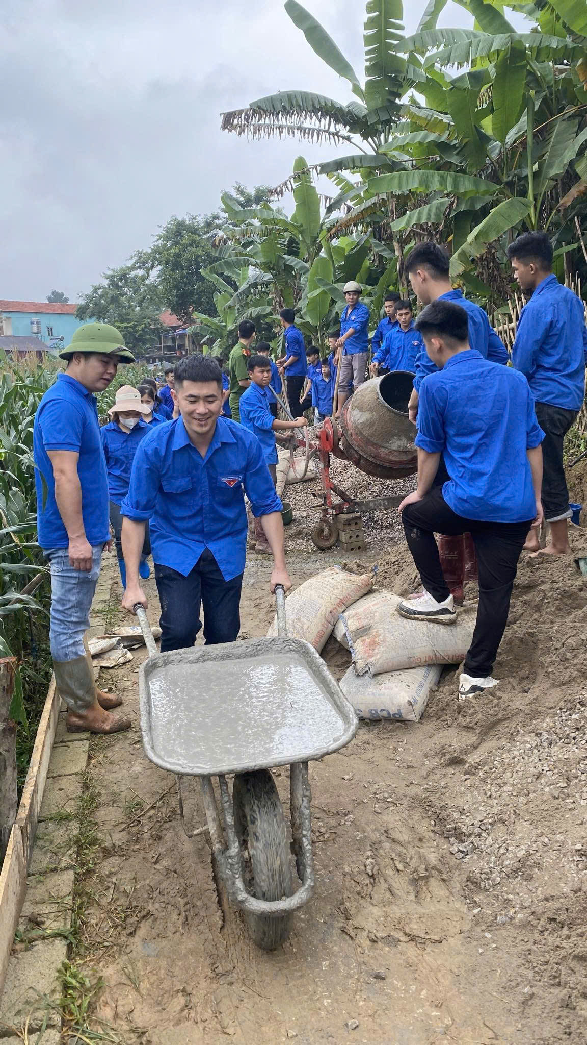 anh-4-17787667515341085527589 Bác sĩ trẻ với kho 'sáng kiến số' nâng cao chất lượng khám, chữa bệnh ở vùng cao- Ảnh 4.
