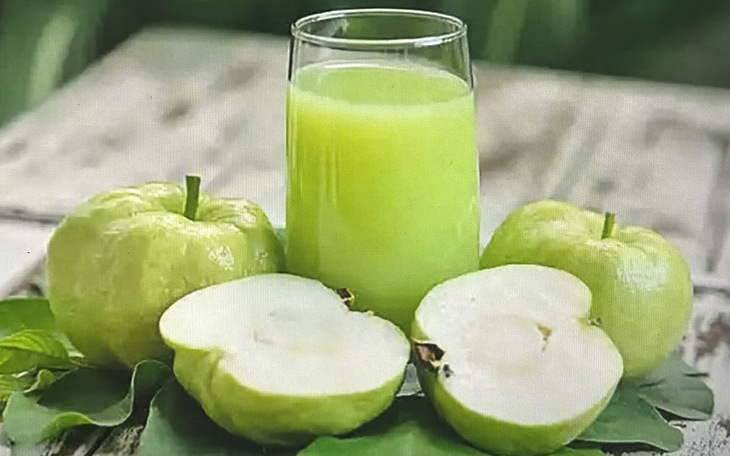 9 lợi ích bất ngờ khi uống nước ép ổi mỗi ngày