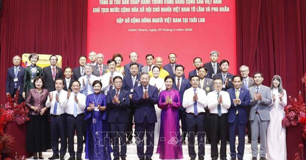 Tổng Bí thư, Chủ tịch nước Tô Lâm gặp gỡ cộng đồng người Việt Nam tại Thái Lan