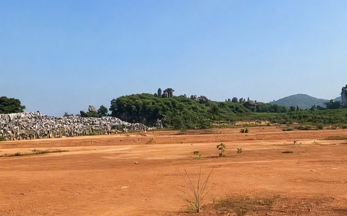 Rác thải bủa vây khu neo đậu tàu thuyền ven biển Nghệ An- Ảnh 13.